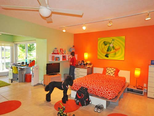 Modern-Teen-Bedroom-Interior-Decorating-with-Fluorescent-Color-Scheme