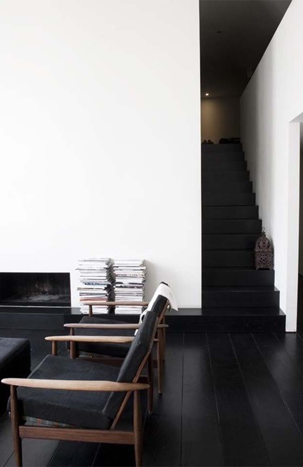 Why not try dark floors instead of walls? This is the perfect home!